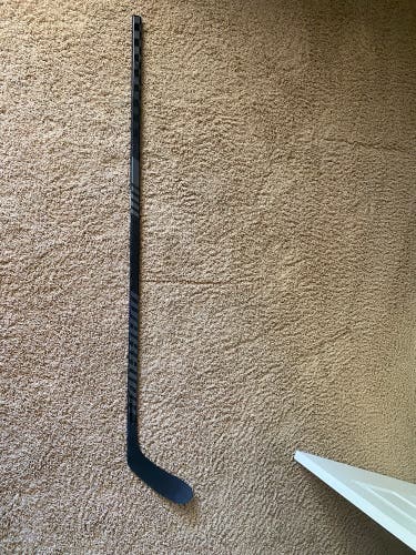 New Senior Warrior Left Hand P28 Pro Stock Super Novium Hockey Stick