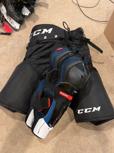CCM 9550 Hockey Pants and Next Shin Pads Adult Senior Large 15”