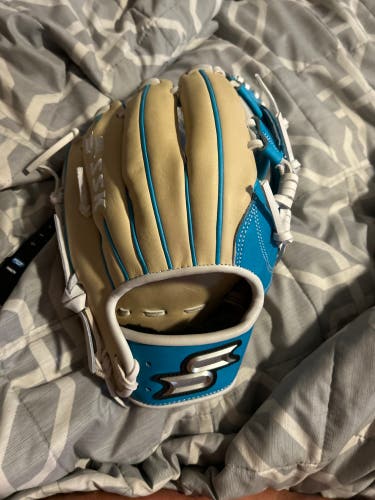 Used 2023 Infield 11.75" z9 Baseball Glove