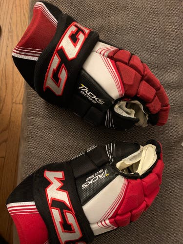 CCM Tacks 5092 Hockey Gloves 15”