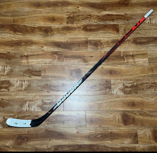 COREY PERRY Photomatch Game Used Bauer FlyLite Stick | Stars / Oilers