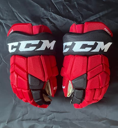 CCM HGTK Gloves 14" Pro Stock | Carolina Hurricanes