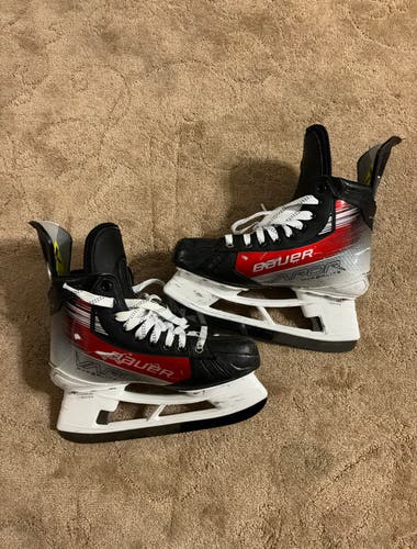 Pro Stock Hyperlite 2 Size 8 1/4