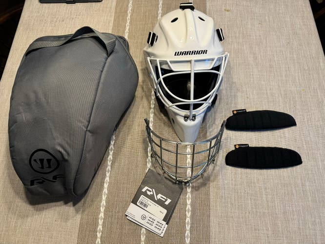 Warrior Ritual F1 Senior Plus Goalie Mask/Helmet