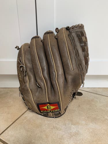 Used Right Hand Throw 12.5" Easton Baseball Glove