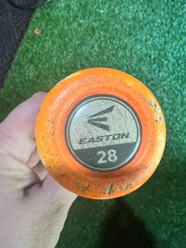 Used  Easton USSSA Certified (-11) 17 oz 28" Mako Bat