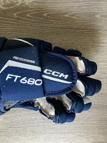 New  CCM 12" Jetspeed FT680 Gloves