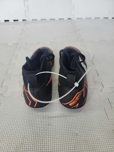 Used Nike Youth 06.0 Football Cleats