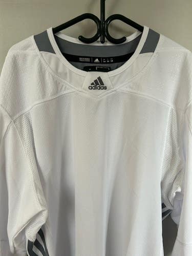 White Used Size 54 Men's Adidas Jersey