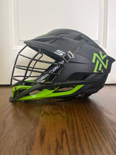MLL Game Used New York Lizards Cascade S Helmet