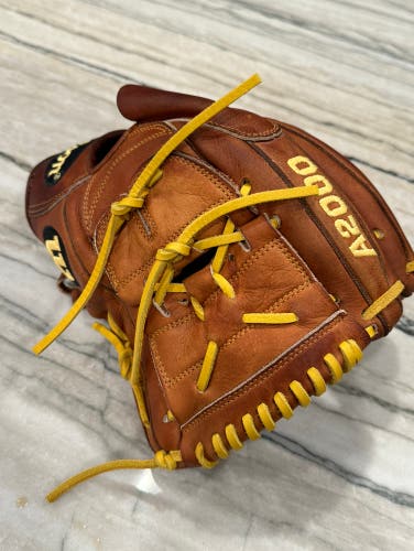 Used 2019 Right Hand Throw 12" A2000 Baseball Glove