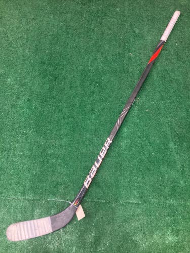 Used Intermediate Bauer Vapor 2X Team Hockey Stick Right Handed P88