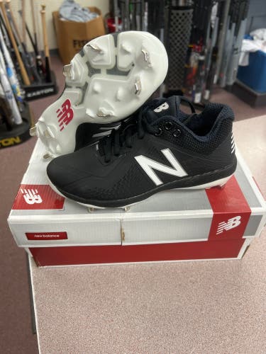 New With Box New Balance Men’s Size 5 L4040SK4 Metal Cleats