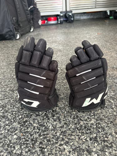 Used Hockey gloves