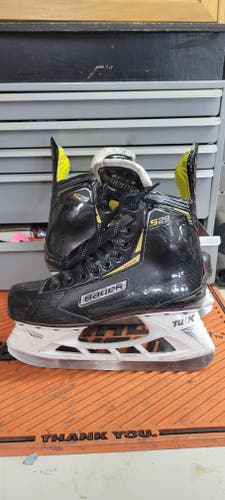 Used Senior Bauer Supreme S29 Hockey Skates Regular Width 7.5