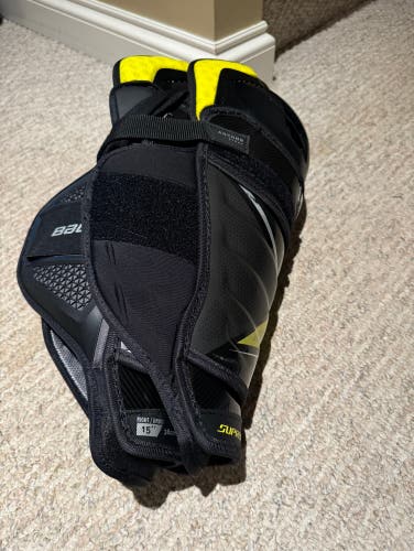 NEW Bauer Supreme Ultrasonic Shin Pads