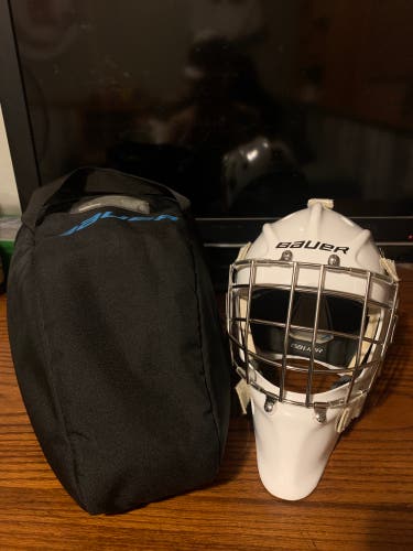 Used Bauer 950 Goalie Mask