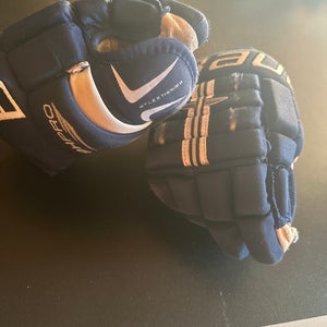 Bauer 10” youth hockey gloves