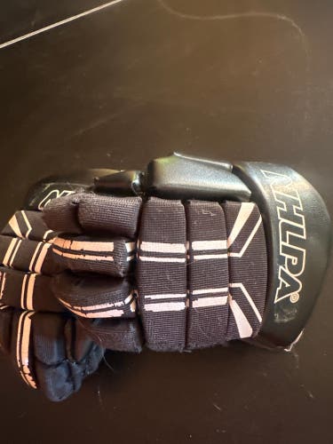 NHLPA 8” youth hockey gloves