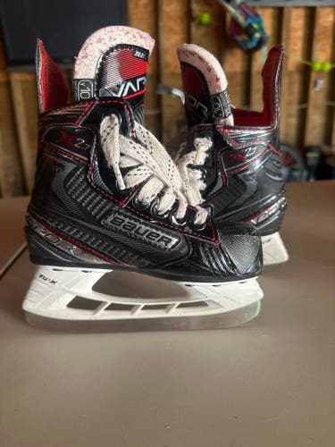 Bauer Vapor x2.7 Youth size 10
