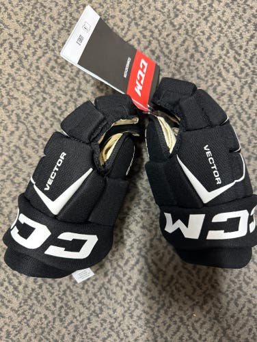 CCM Black Tacks AS-550 14” hockey gloves