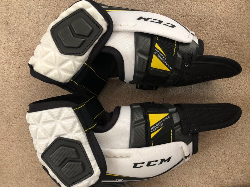 New Pro Stock CCM Tacks Pro Elbow Pads W/ Slash Guards Senior Medium