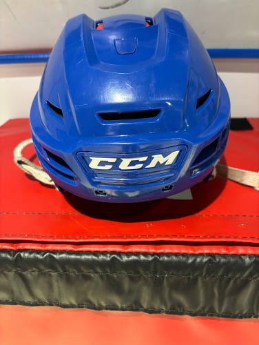 Ccm blue helmet
