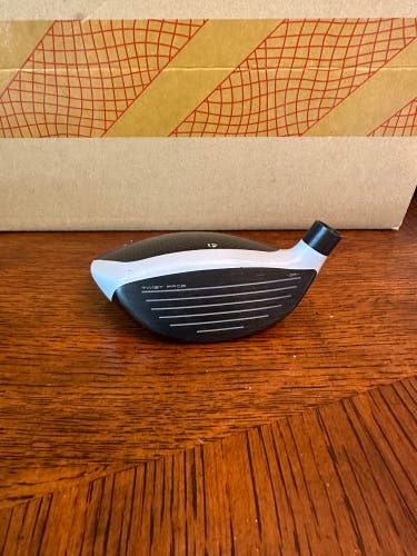 Taylormade Sim2 3Wood right handed (HEAD ONLY)