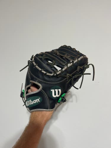 Wilson a2000 1617 12.5 first base mitt baseball glove