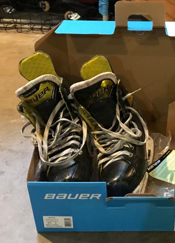 Used Senior Bauer Supreme S37 Hockey Skates Regular Width 8.5