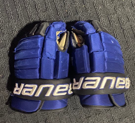 Used  Bauer 14" 4 Roll Gloves