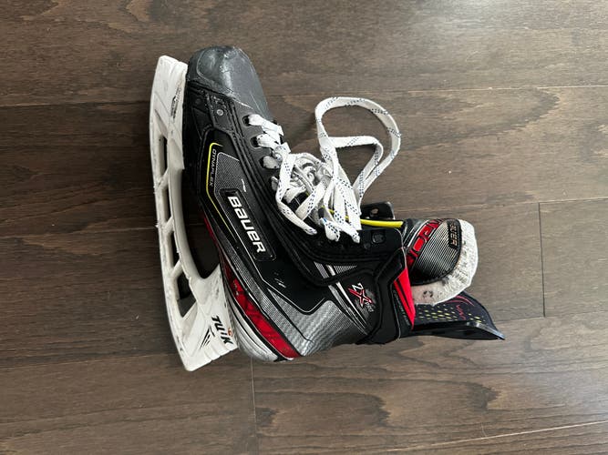 Used Bauer Vapor 2X Pro Hockey Skates Regular Width Pro Stock 8
