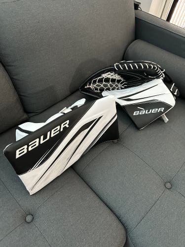Bauer Vapor X5 Pro Goalie Glove and Blocker - Like New - Excellent Condition (no smell)