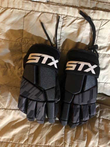 Used STX Stallion 75 Lacrosse Gloves Small