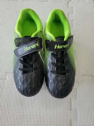 Used Hanani Cleats Junior 01.5 Cleat Soccer Outdoor Cleats