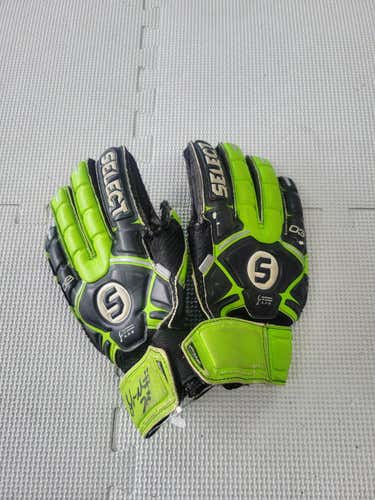 Used Select Gloves 5 Soccer Goalie Gloves