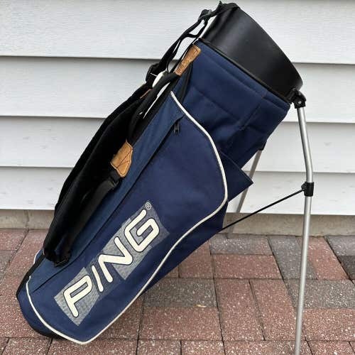 Ping Hoofer Vintage Golf Stand Bag Dual Straps 4 Way Divider Dark Blue White