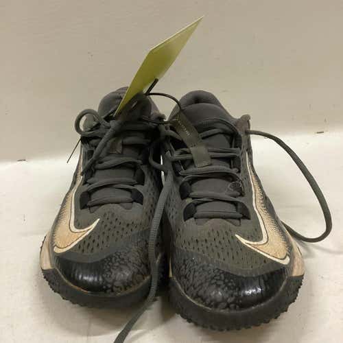 Used Nike Turf Shoe Youth 07.5 Baseball And Softball Cleats