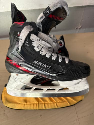 Used Bauer Size 4.5 Vapor 2X Hockey Skates