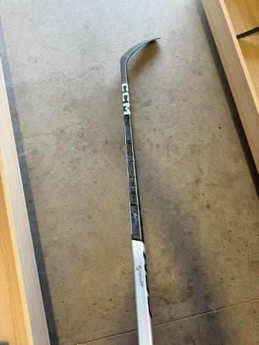 FT6 Pro Senior CCM Jetspeed Pro Stock 85 Flex P29 Left (Anaheim Ducks Tyson Hinds NHL)