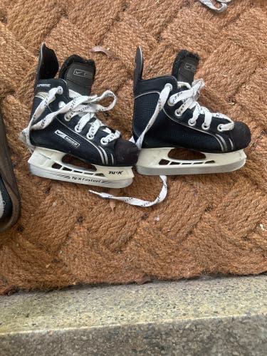 Nike Bauer Hockey Skates