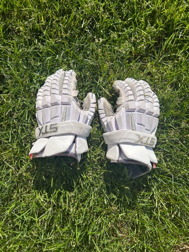 Used  STX Large Surgeon RZR Lacrosse Gloves