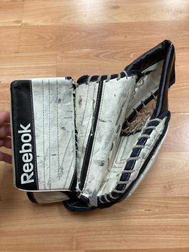 White Used Junior Reebok 14K Regular Goalie Glove
