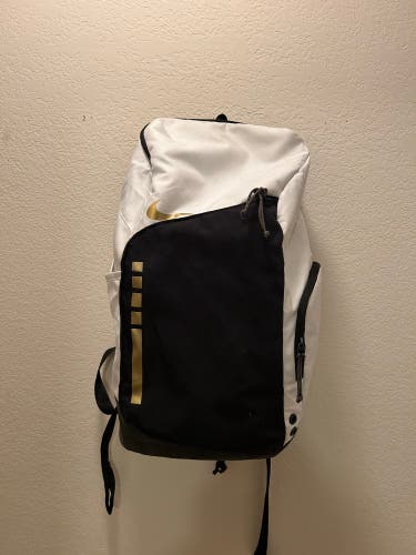 Nike Hoops Elite Backpack White / Gold DX9786-100 Basketball Bag Black Accents