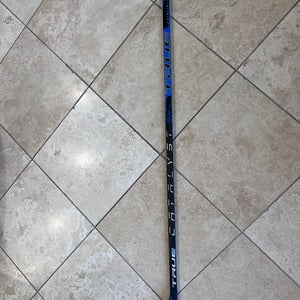 New Senior True Left Hand Mid Pattern Pro Stock Catalyst 9X Hockey Stick