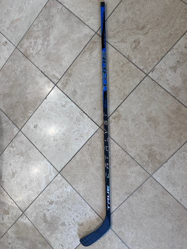 New Senior True Left Hand Mid Pattern Pro Stock Catalyst 9X Hockey Stick