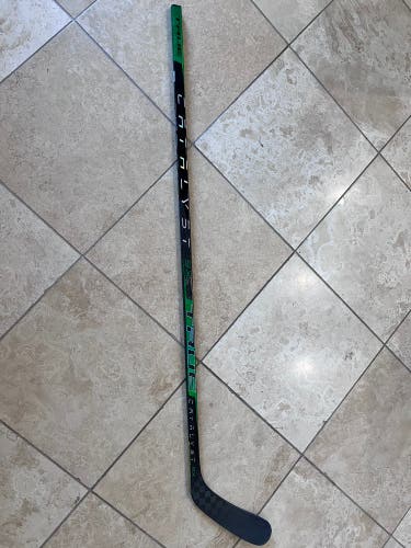 New Senior True Left Hand Mid Pattern Pro Stock Catalyst 9X Hockey Stick