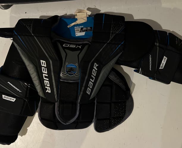 Used Small / Medium Bauer GSX Goalie Chest Protector