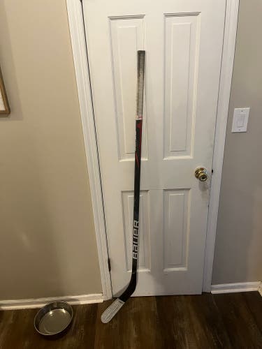 Used Senior Bauer Right Handed P92  Vapor FlyLite Hockey Stick