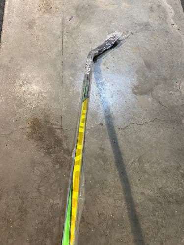 NEW Pro stock Bauer Supreme Ultrasonic Intermediate Stick. RP92 55